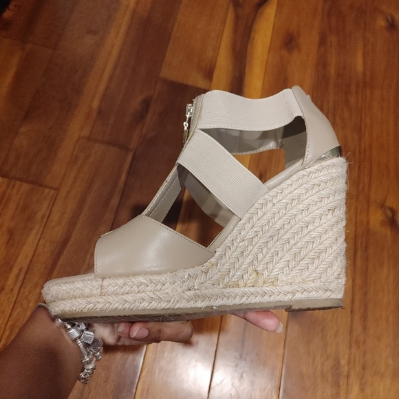 Guess Lora Zip-Front Espadrille Wedges - Picture 3 of 4